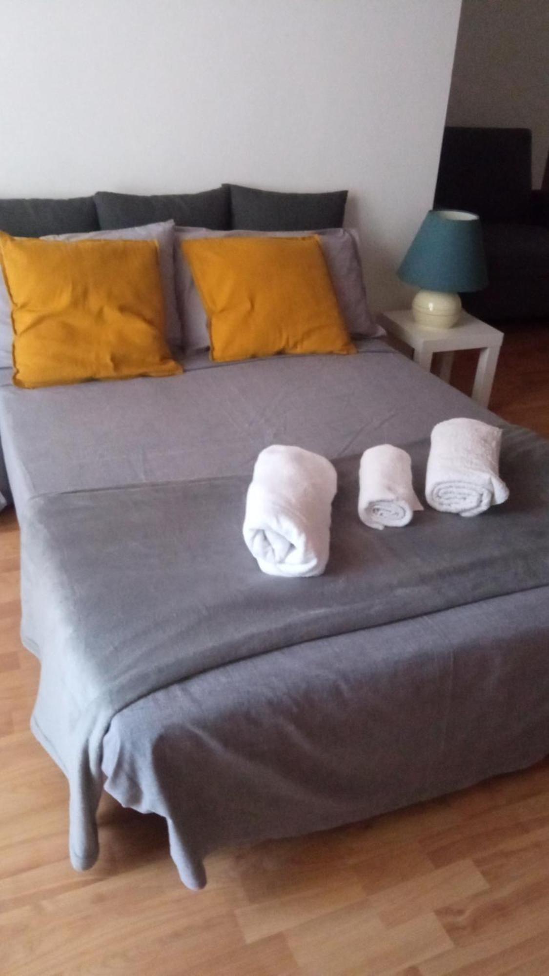 Fikus Apt Relax Castello Ursino Catania Bagian luar foto